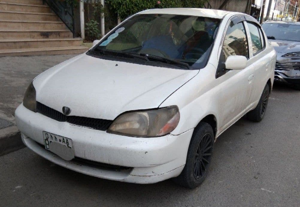 Toyota Platz (RIDE)