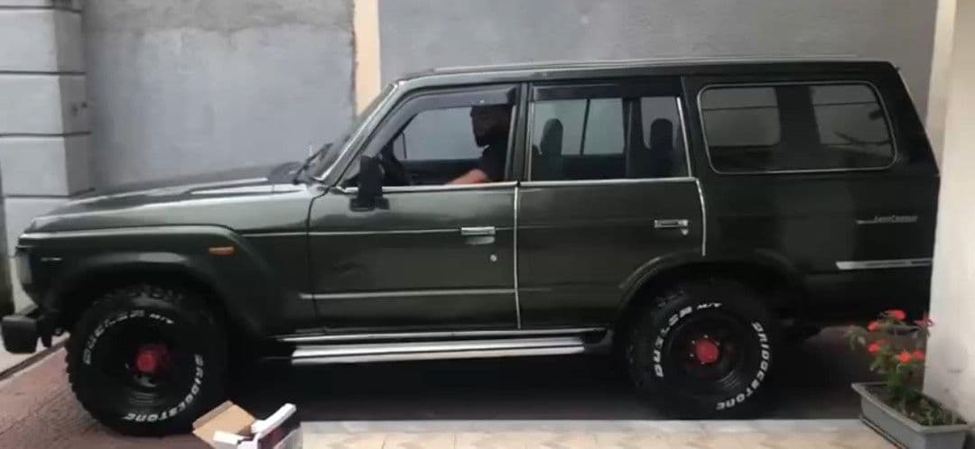 Toyota Landcruiser 12H, photo 2 of 3