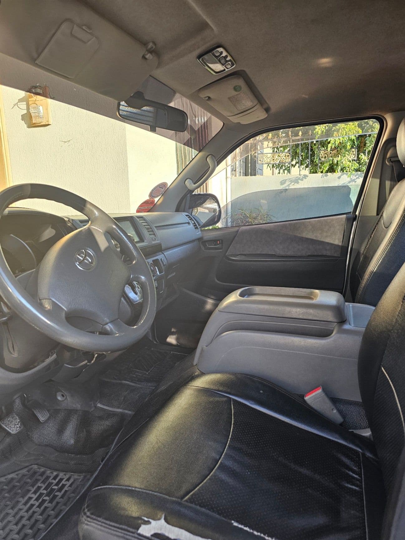 Toyota Hiace (Abadula), photo 2 of 4