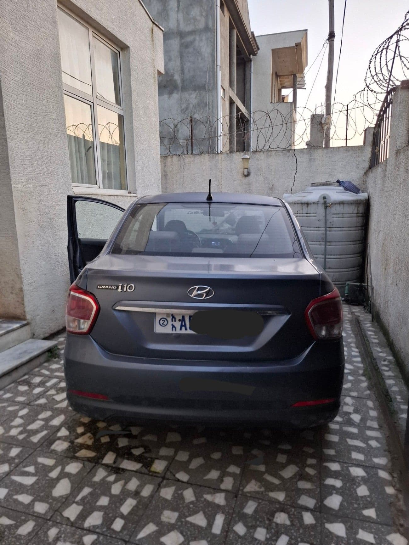 Hyundai Grand i10, photo 1 of 6
