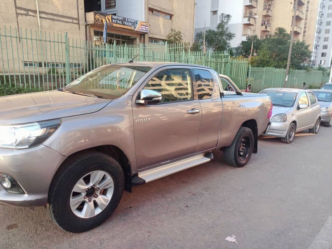 Toyota Hilux 2017 Model, photo 2 of 3
