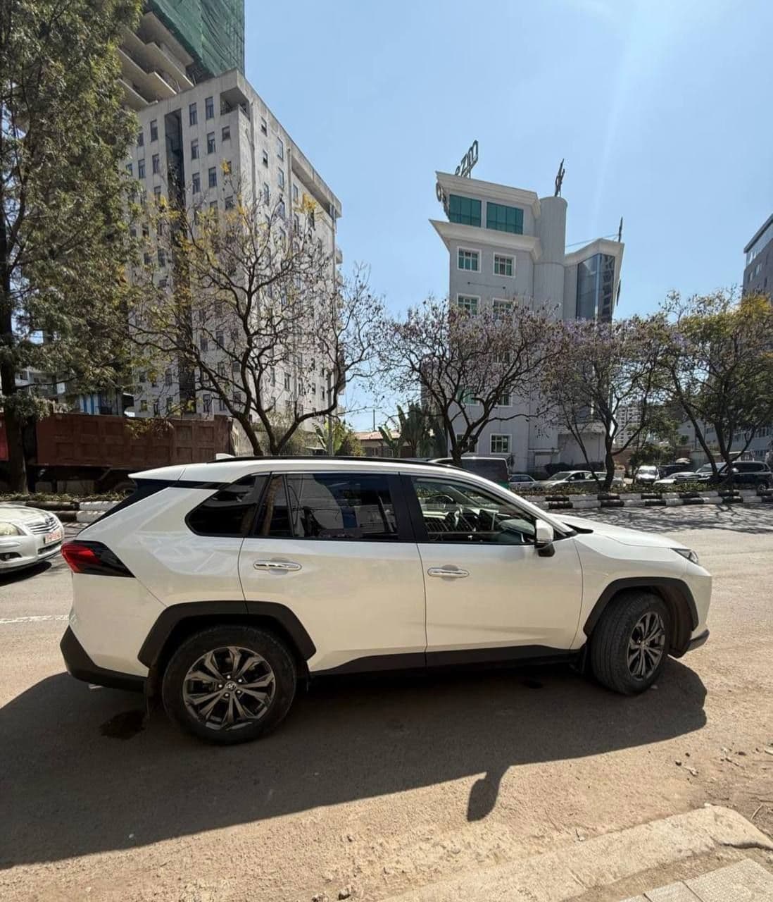 Toyota Rav4 Dubai , photo 3 of 6