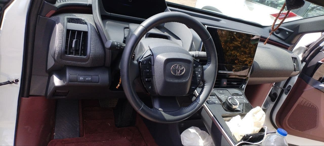 Toyota BZ4X 2WD ULTRA , photo 7 of 7