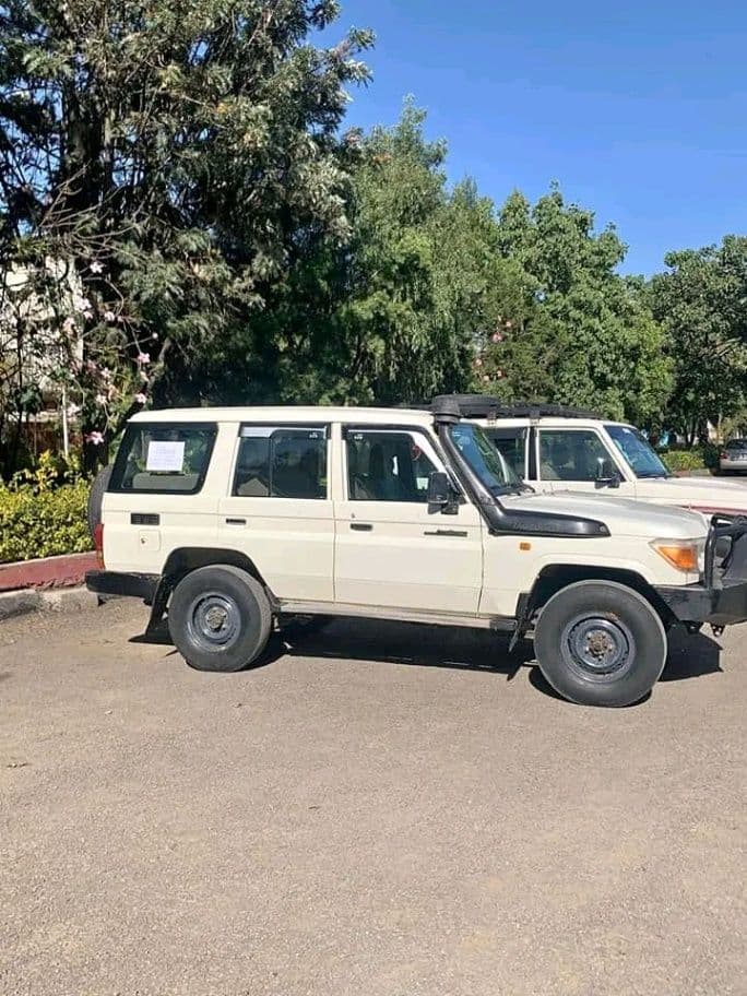 Toyota Land Cruiser 