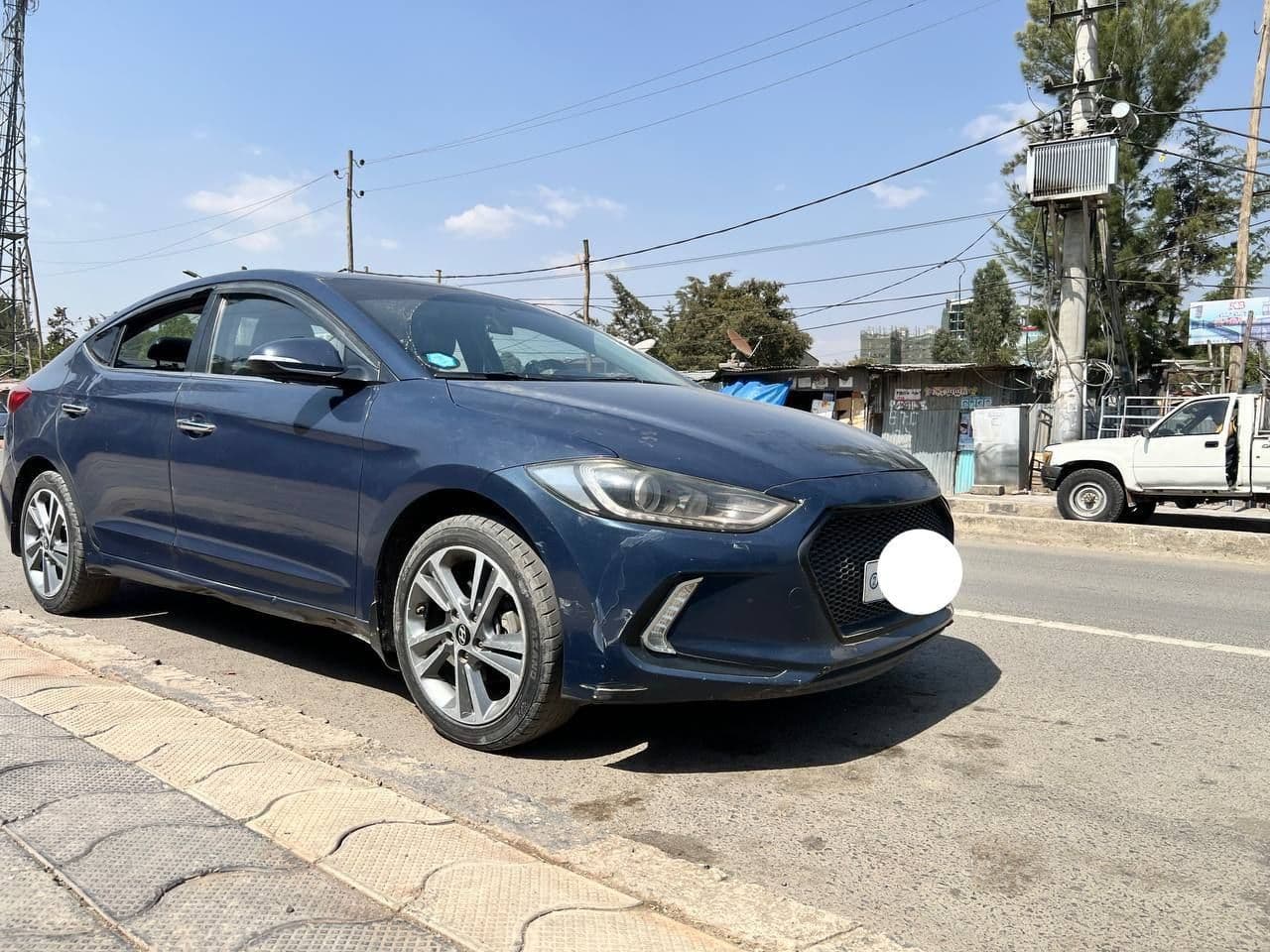 Hyundai Avante , photo 2 of 5