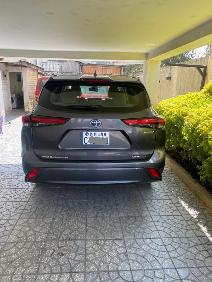 Toyota Highlander Hybrid , photo 3 of 3