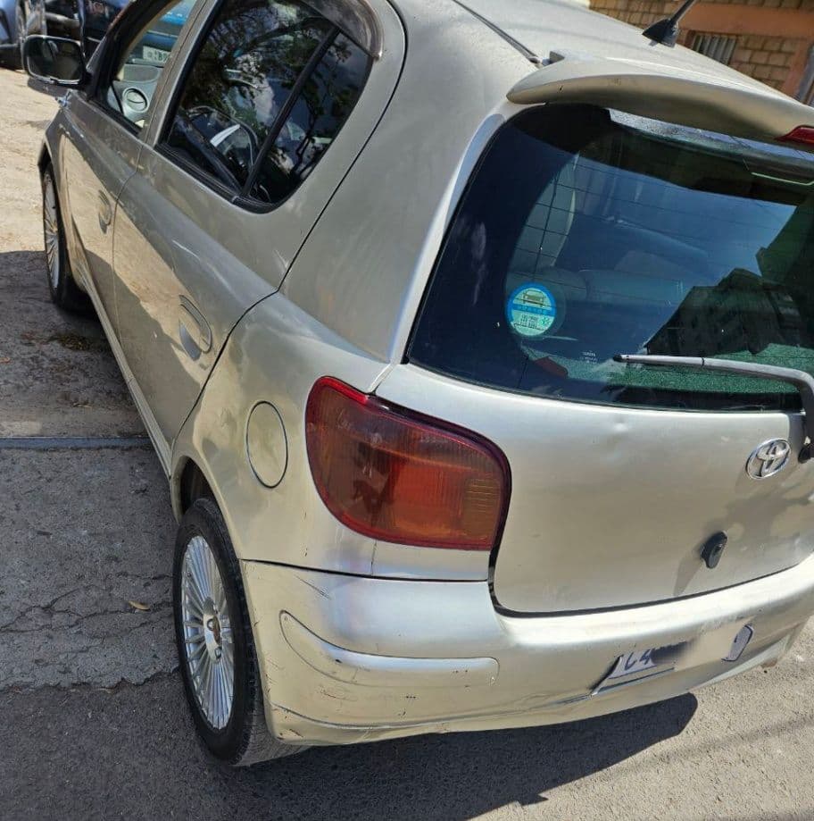 Toyota vitz,2004/4 months,good condition, photo 3 of 4