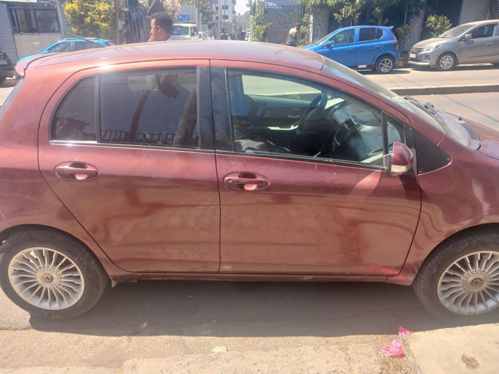 Toyota Yaris Compact 2010, photo 2 of 5