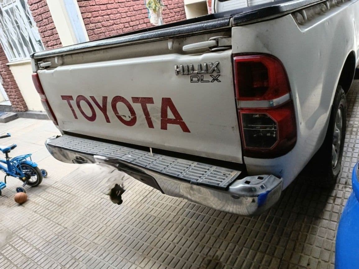 Toyota pickup 2011, photo 4 of 5