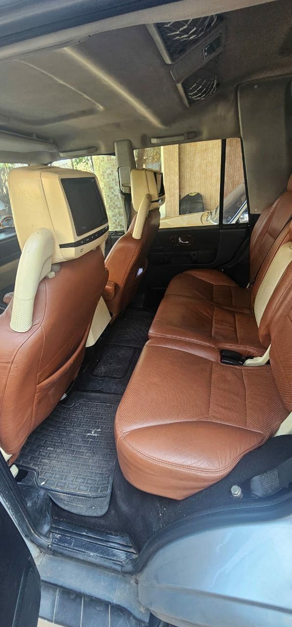  Land Rover Discovery,Automatic,TD5 engine,2004,7 seat,excellent condition!!, photo 5 of 6
