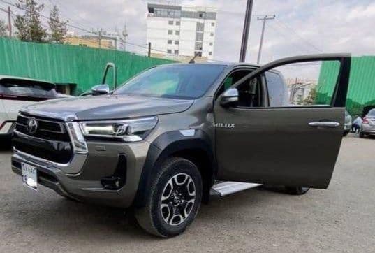 አስቸኳይ!! Automatic Invincible,2021/5th month,excellent condition!!, photo 2 of 5