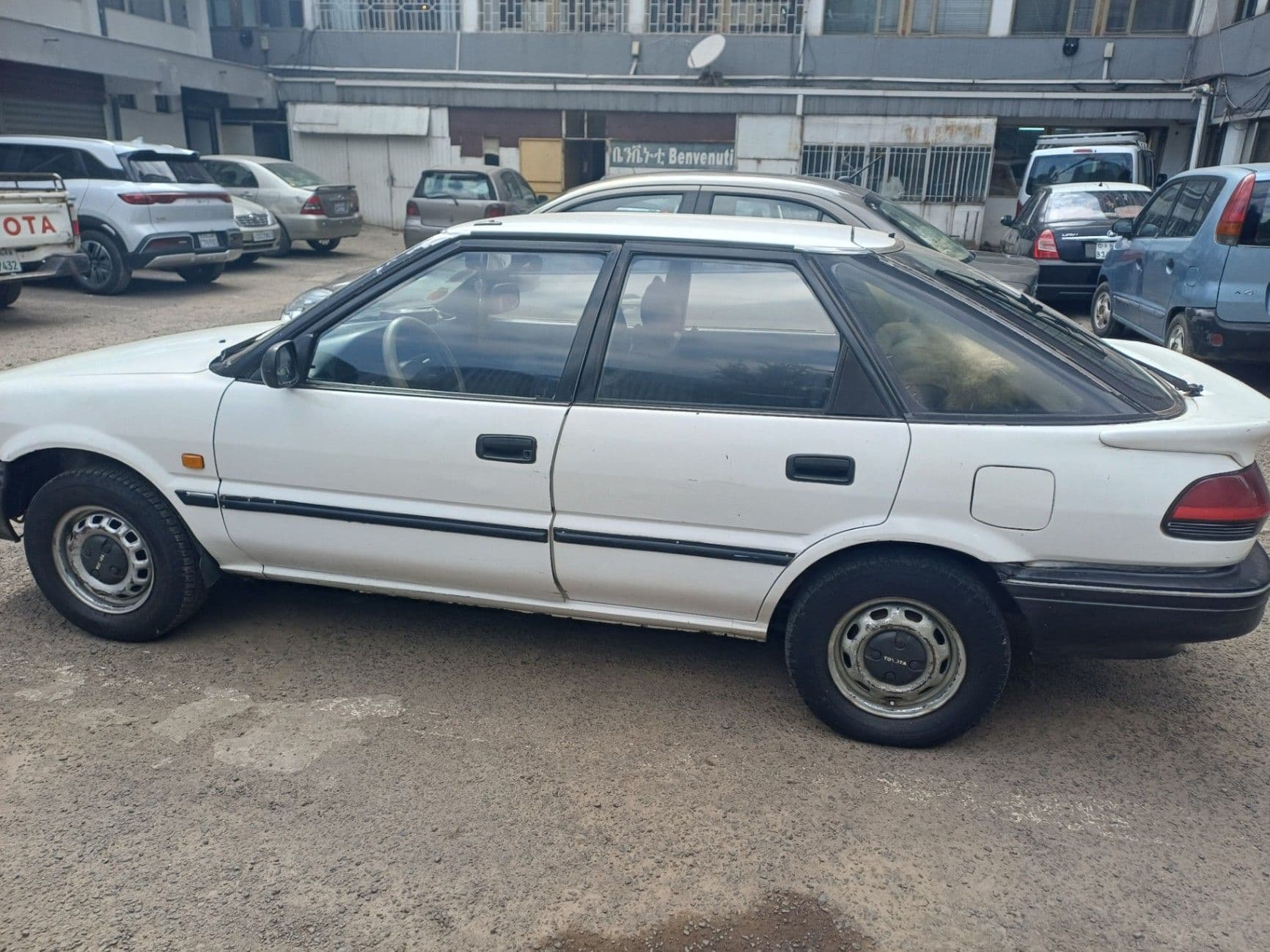 Toyota corolla hachback, photo 3 of 3