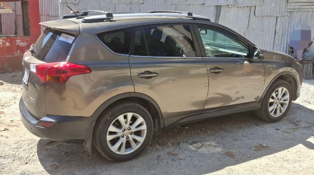 አስቸቸኳይ!! Automatic Rav4, 2014, 2.4cc, excellent condition!!, photo 3 of 5