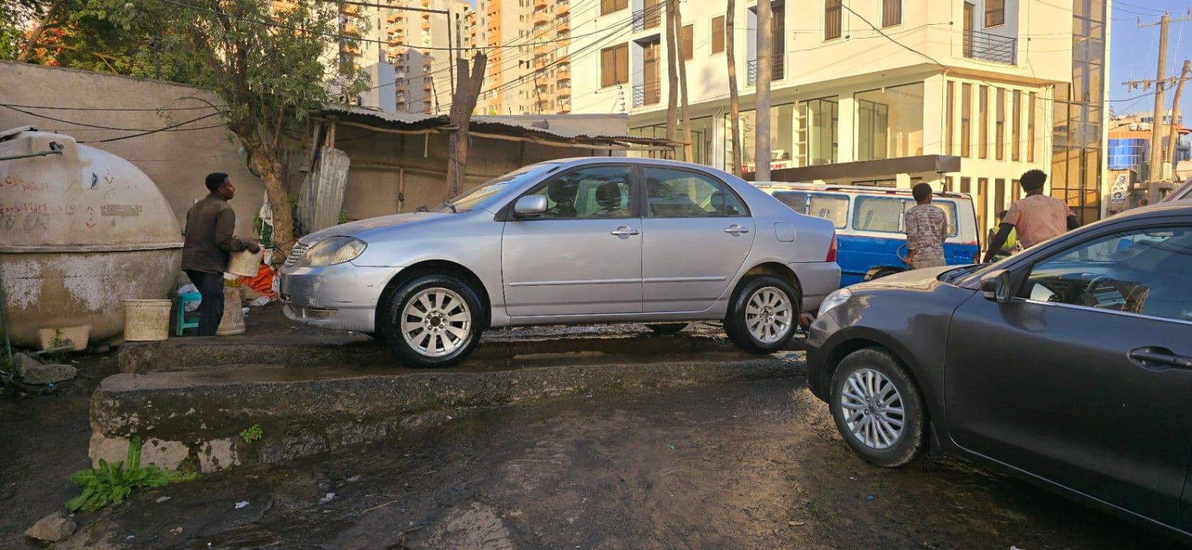 TOYOTA COROLLA 2003, photo 3 of 5
