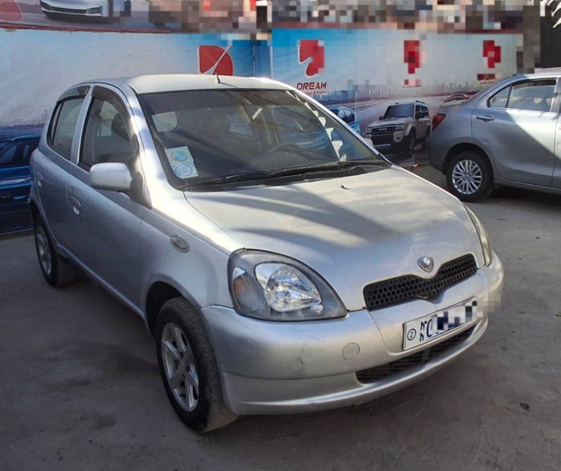 Toyota Vitz, photo 3 of 3