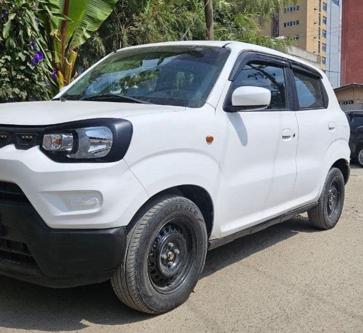 አስቸኳይ!! Hyundai S Presso,2021,excellent condition!!, photo 2 of 4