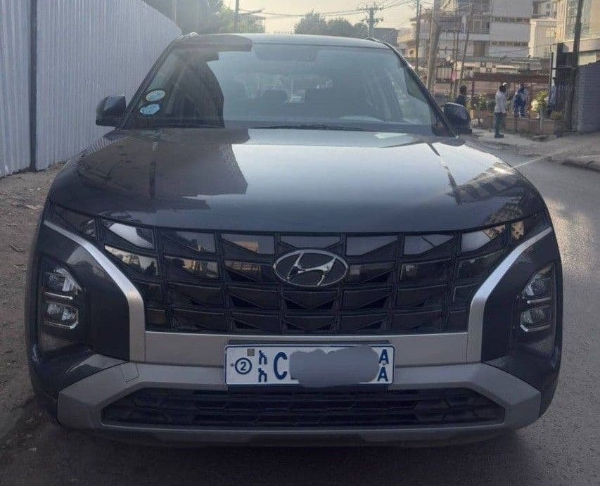 2023 Hyundai Creta, photo 2 of 5
