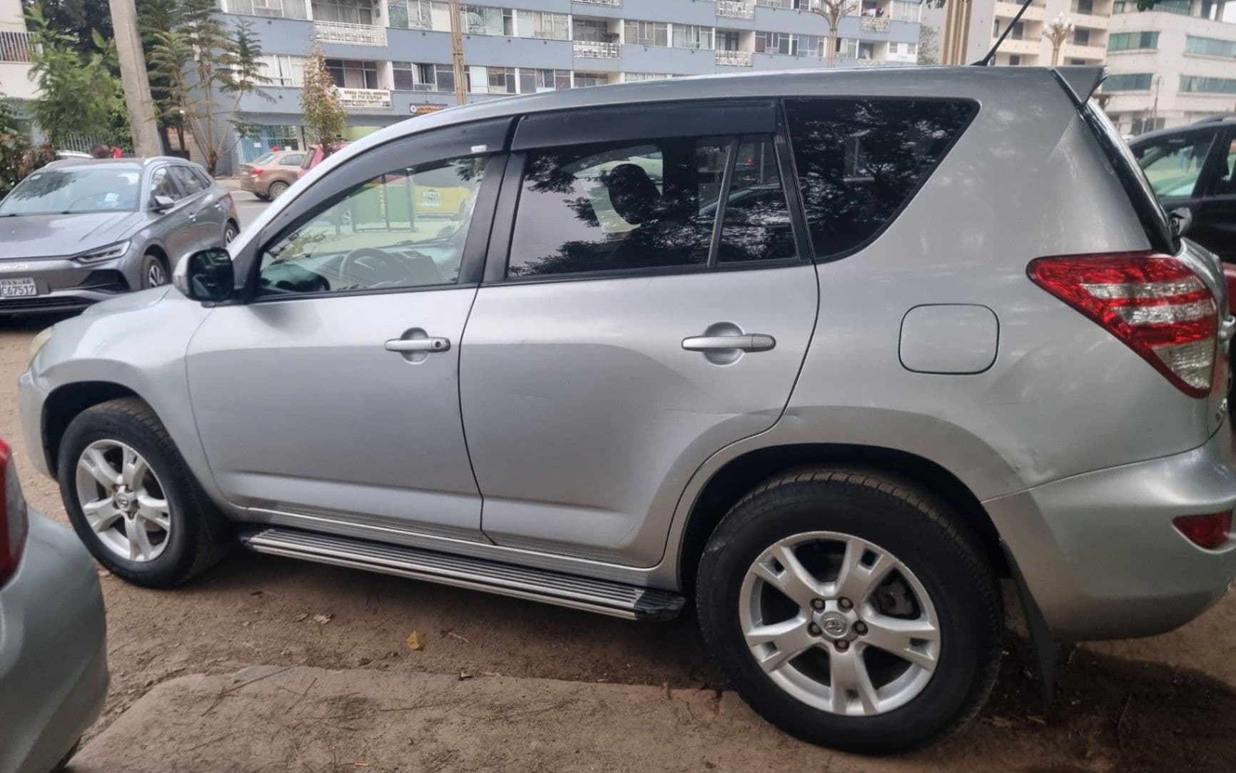 Automatic Rav4, 2010, 2.0cc, Excellent condition!!, photo 2 of 4