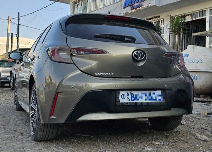 2020 Automatic Corolla,full option,excellent condition!!, photo 4 of 5