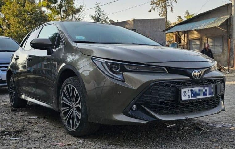 2020 Automatic Corolla,full option,excellent condition!!, photo 5 of 5