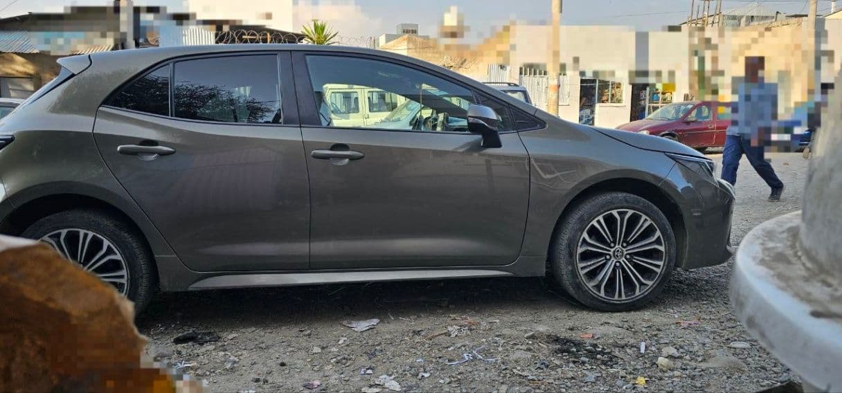 2020 Automatic Corolla,full option,excellent condition!!, photo 1 of 5