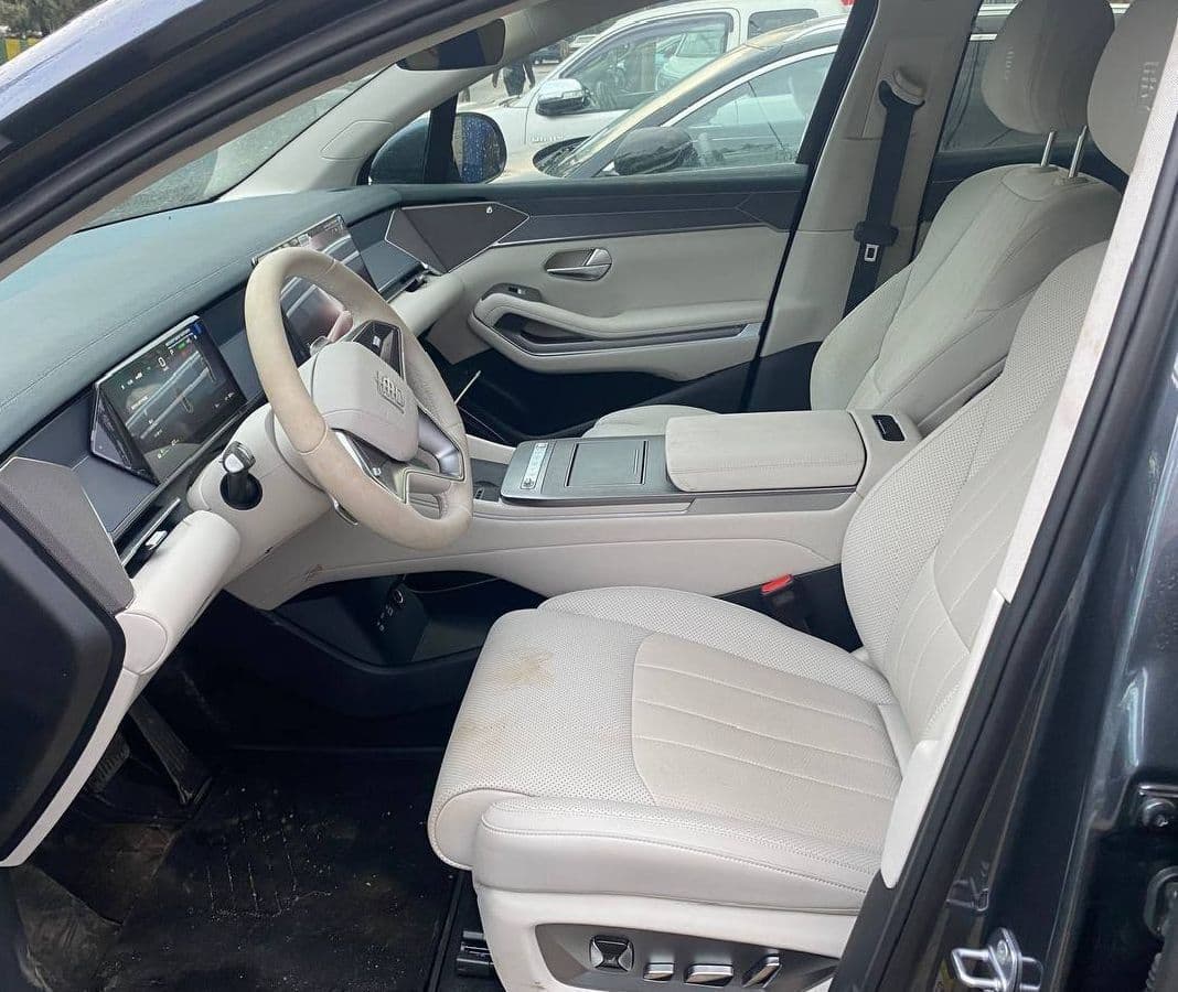 Byd tang l Ev  2025 , photo 5 of 5