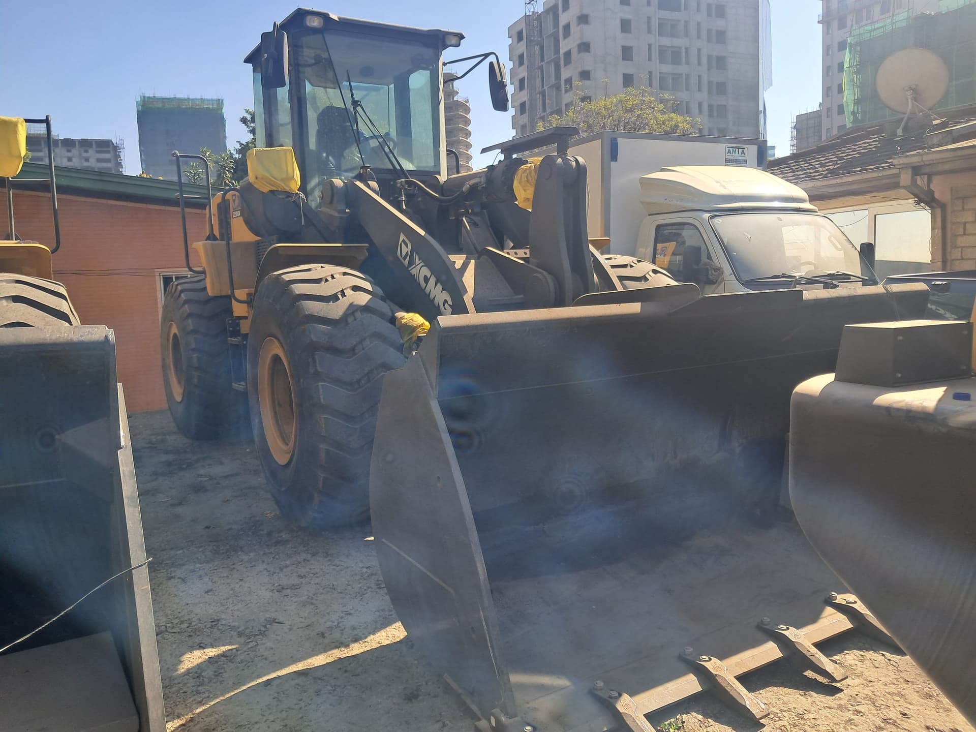 XCMG Wheel Loader, photo 3 of 4