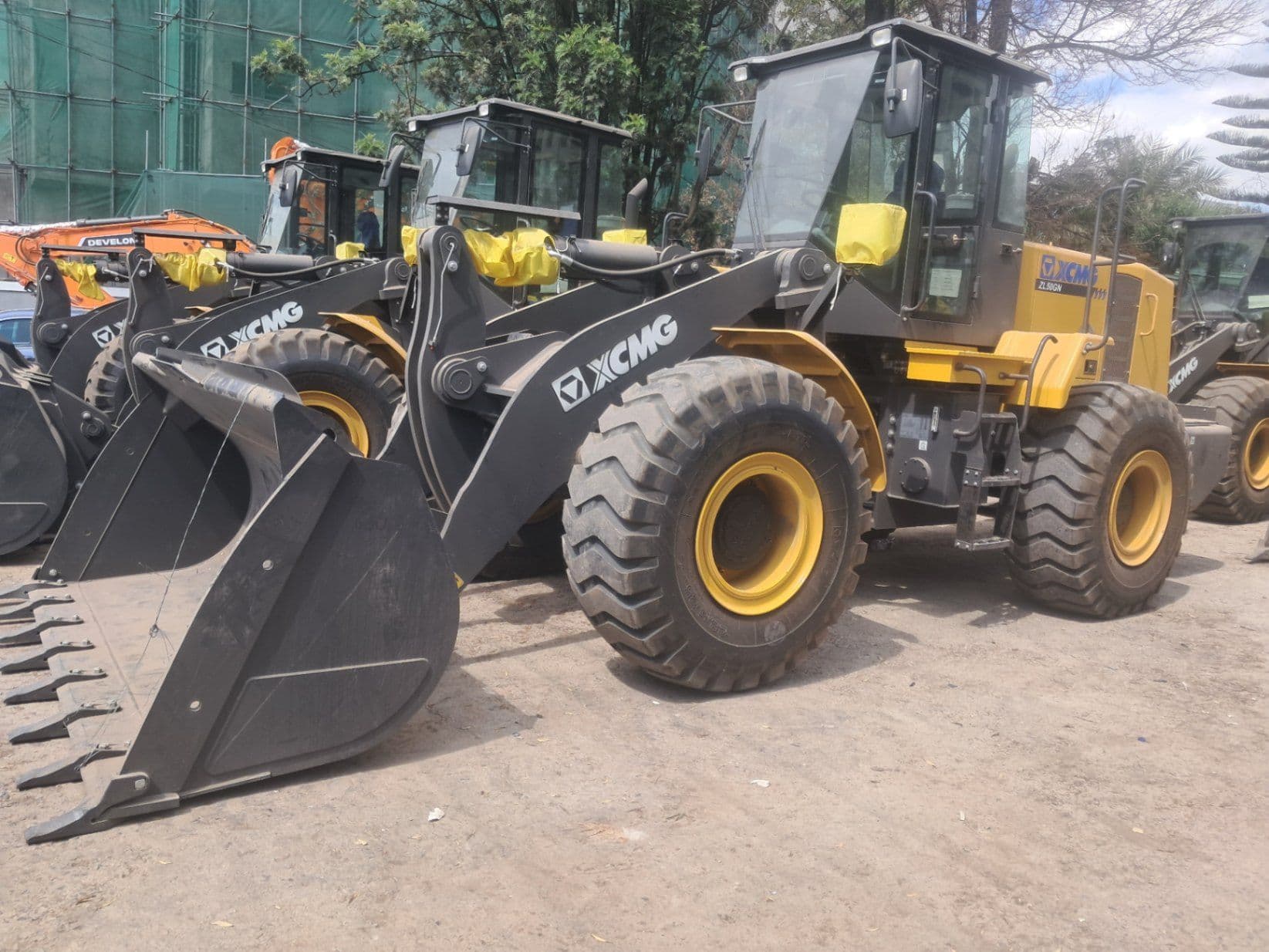Xcmg wheel loader, photo 3 of 3