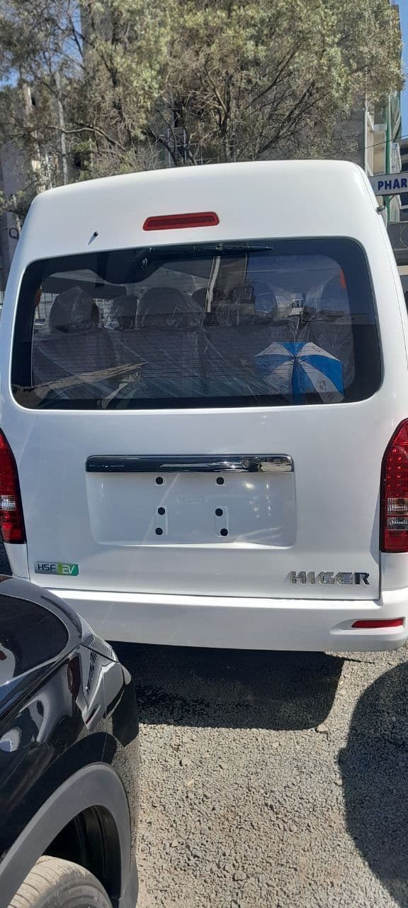 Higer ev highroof, photo 3 of 3