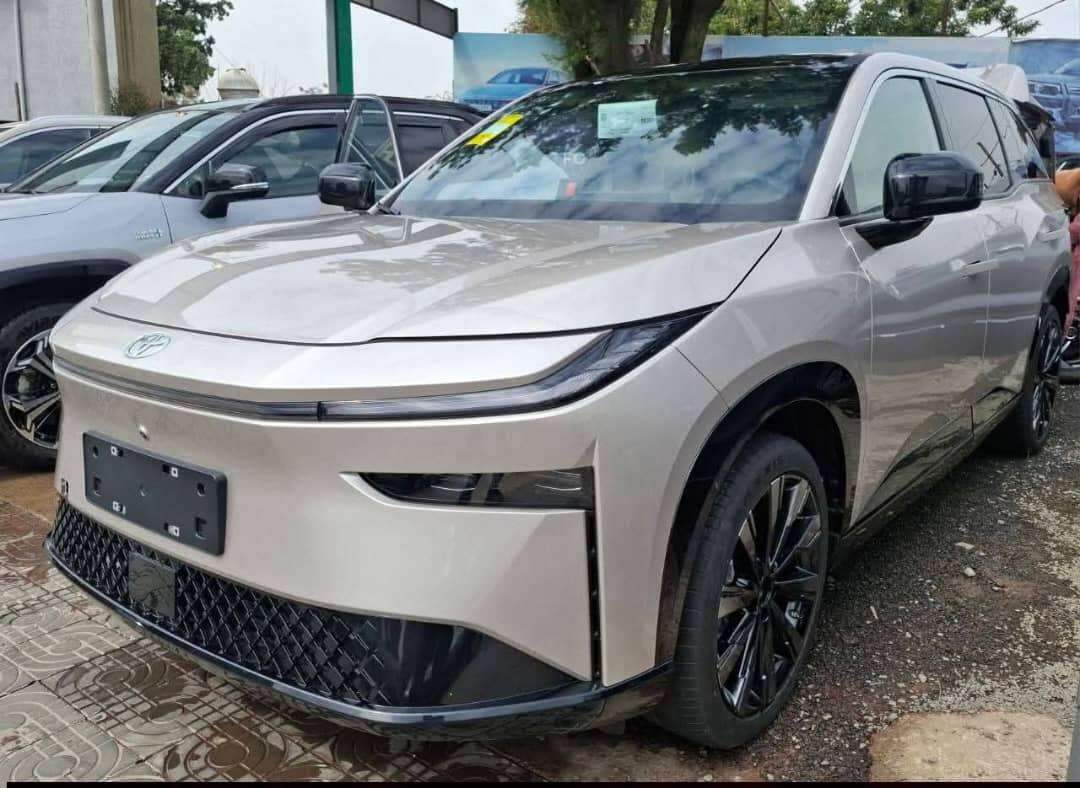 Toyota bz3x.  2025 