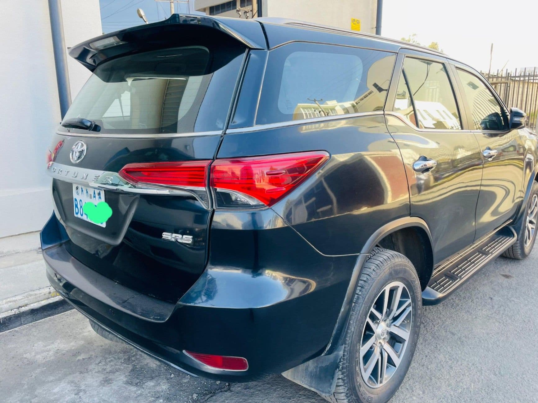 Toyota Fortuner , photo 2 of 6