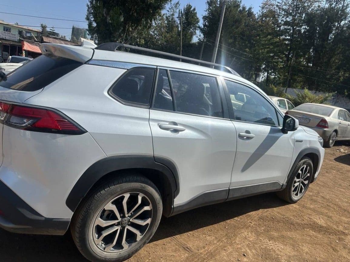 Toyota frontlander 2023, photo 3 of 3
