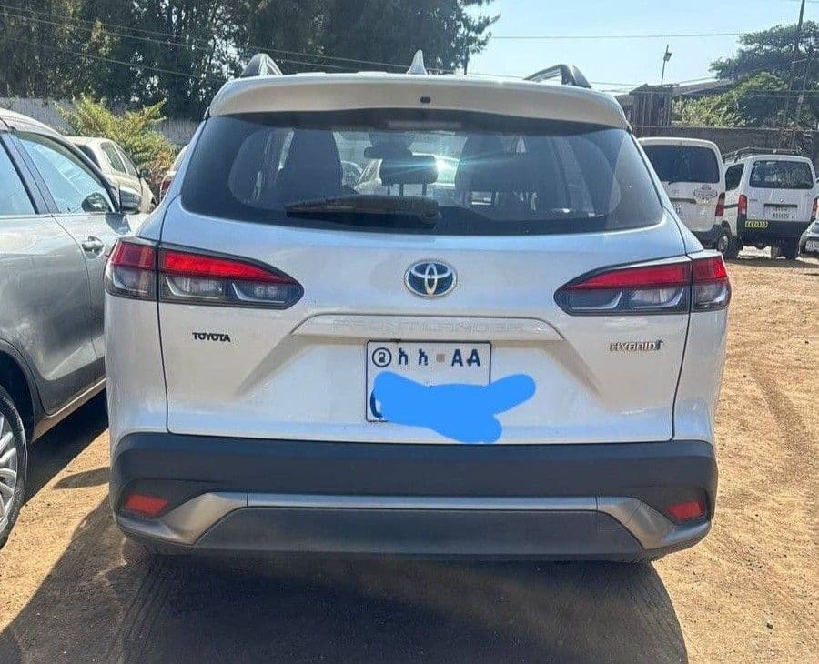 Toyota frontlander 2023, photo 2 of 3