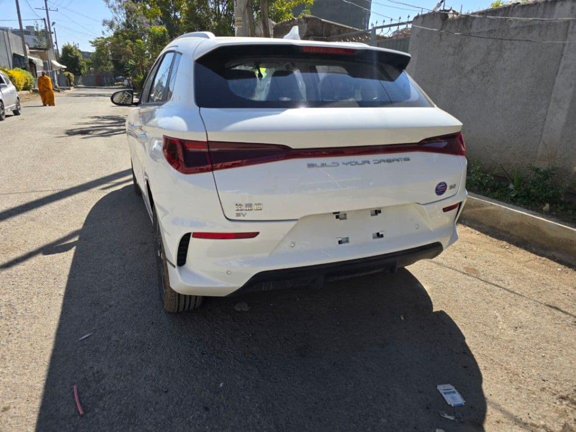 Byd e2 , photo 2 of 3