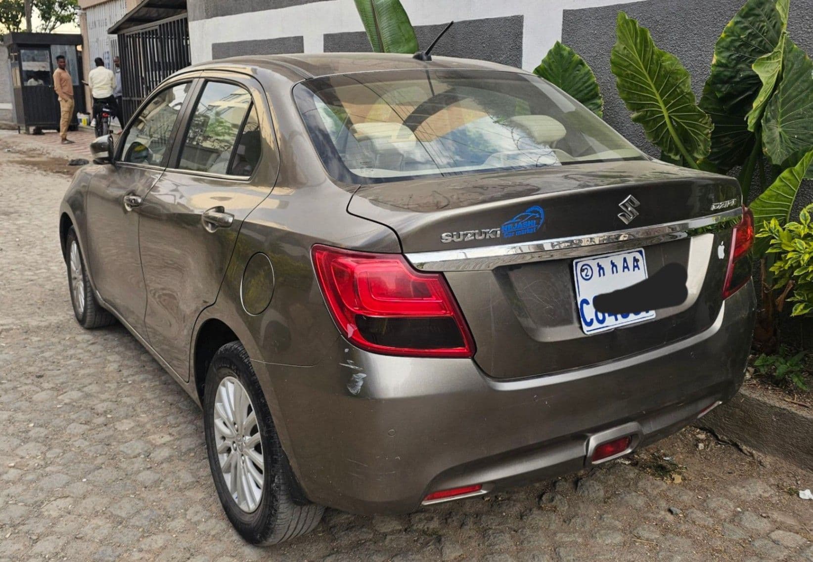 Dzire 2021 model, photo 3 of 4