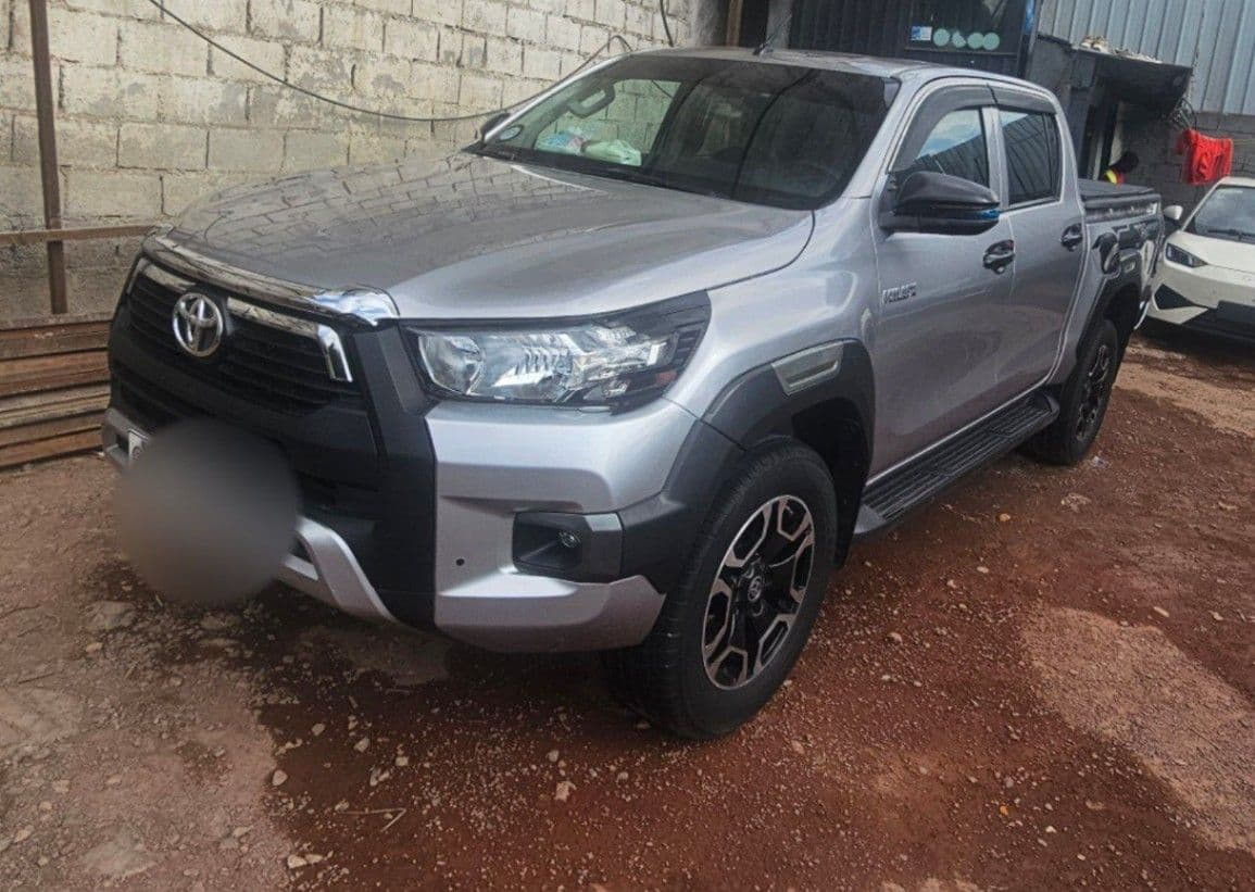 Toyota hilux 2021, photo 1 of 3