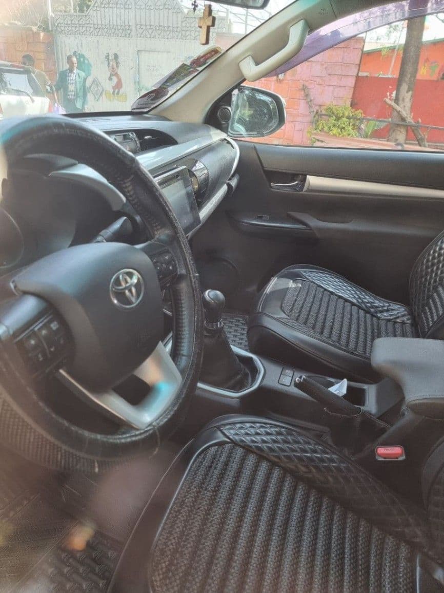 Toyota Hilux 2019, photo 4 of 4