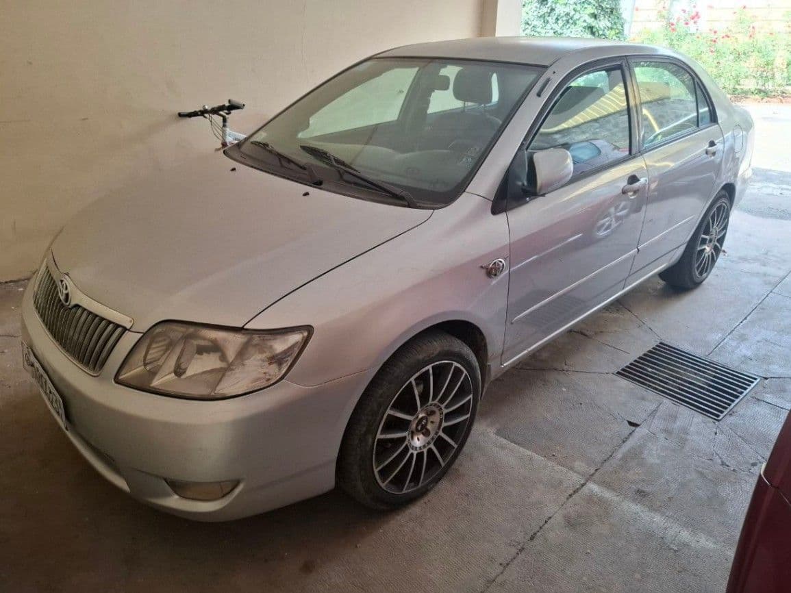 Toyota Corolla, photo 5 of 6