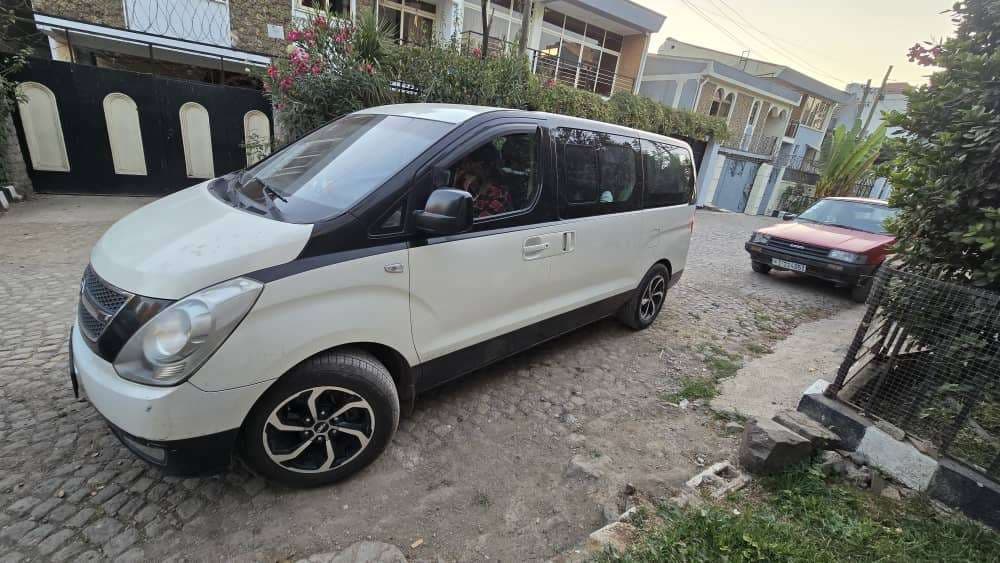 Hyundai H1, photo 6 of 6