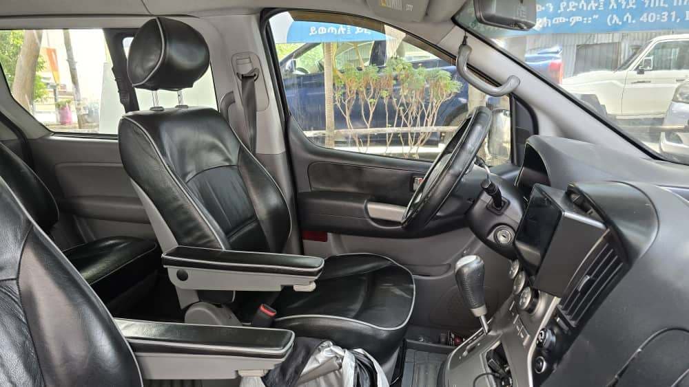 Hyundai H1, photo 5 of 6
