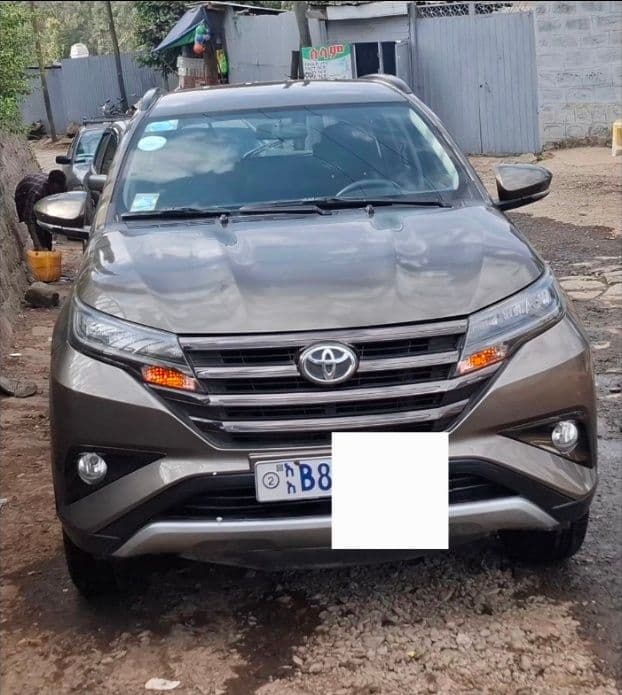 Toyota Rush 2021, photo 2 of 4