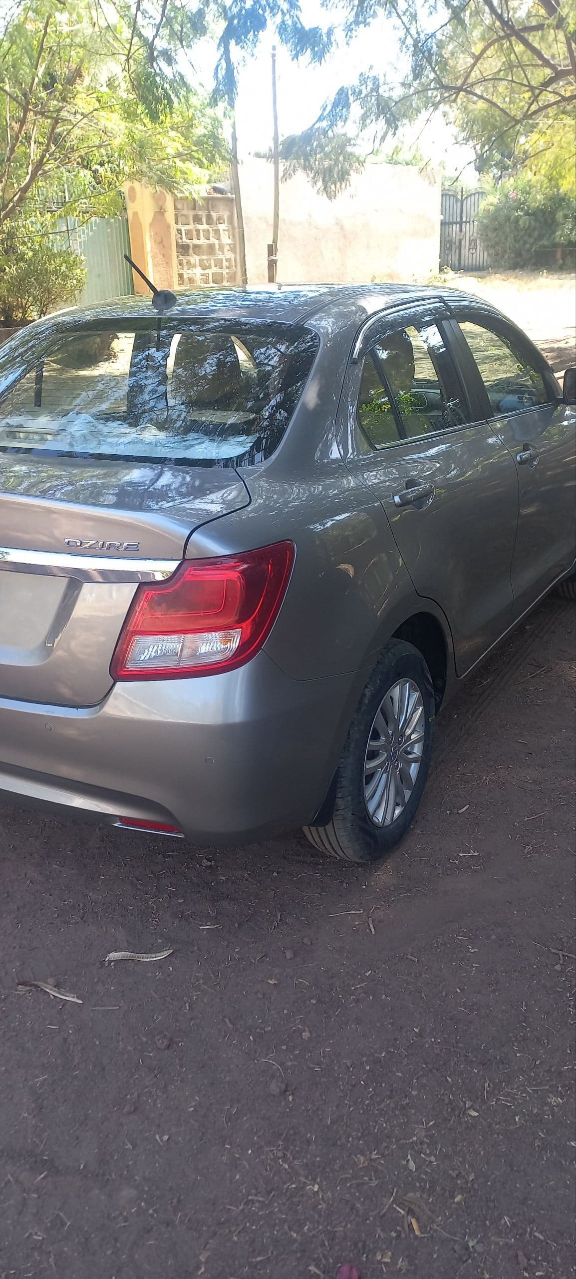 Suzuki Dzire, photo 2 of 6