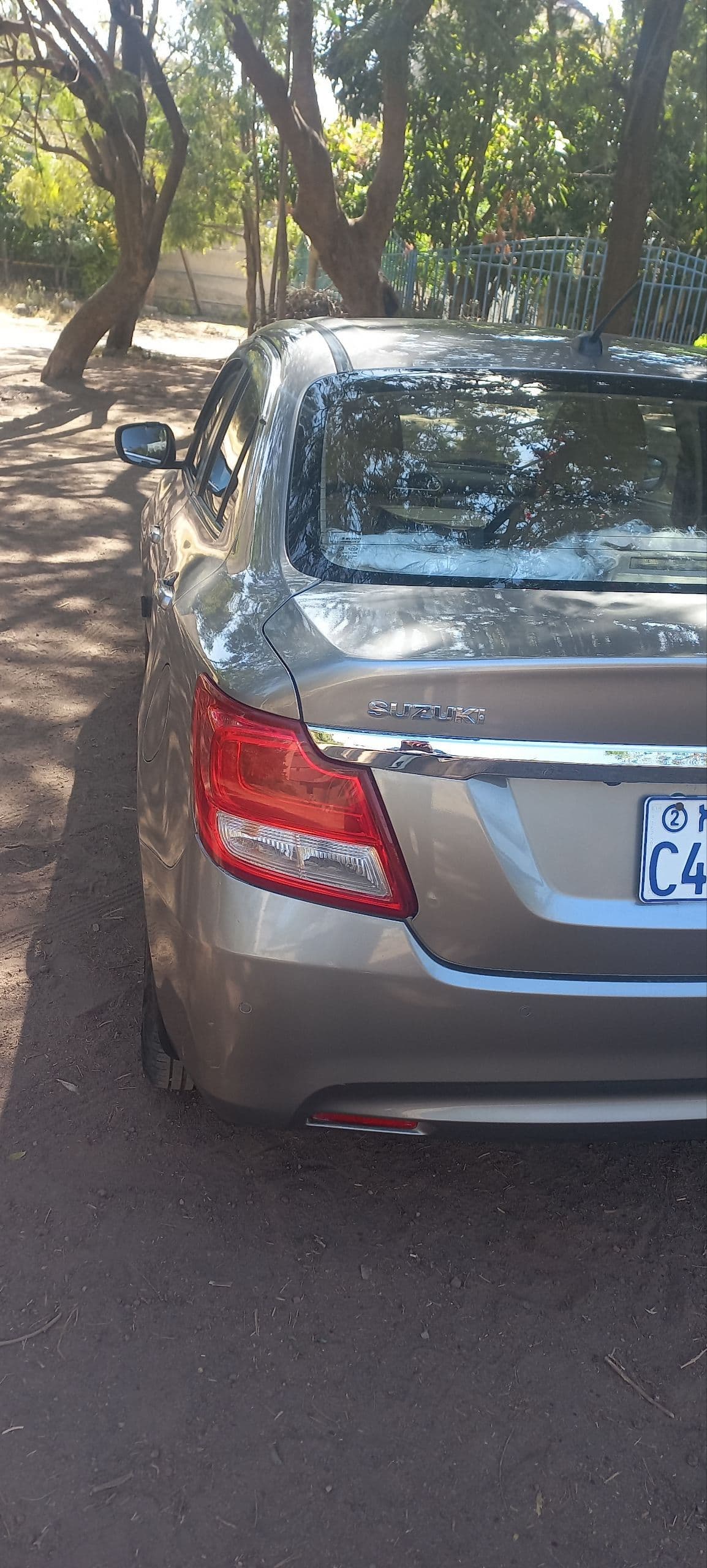 Suzuki Dzire, photo 3 of 6
