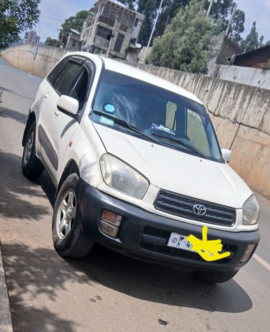 Toyota Rav4 , photo 1 of 2