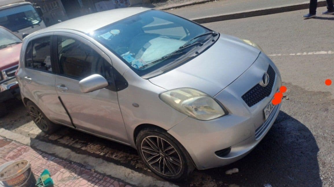 Toyota Yaris Compact 2006, photo 1 of 3