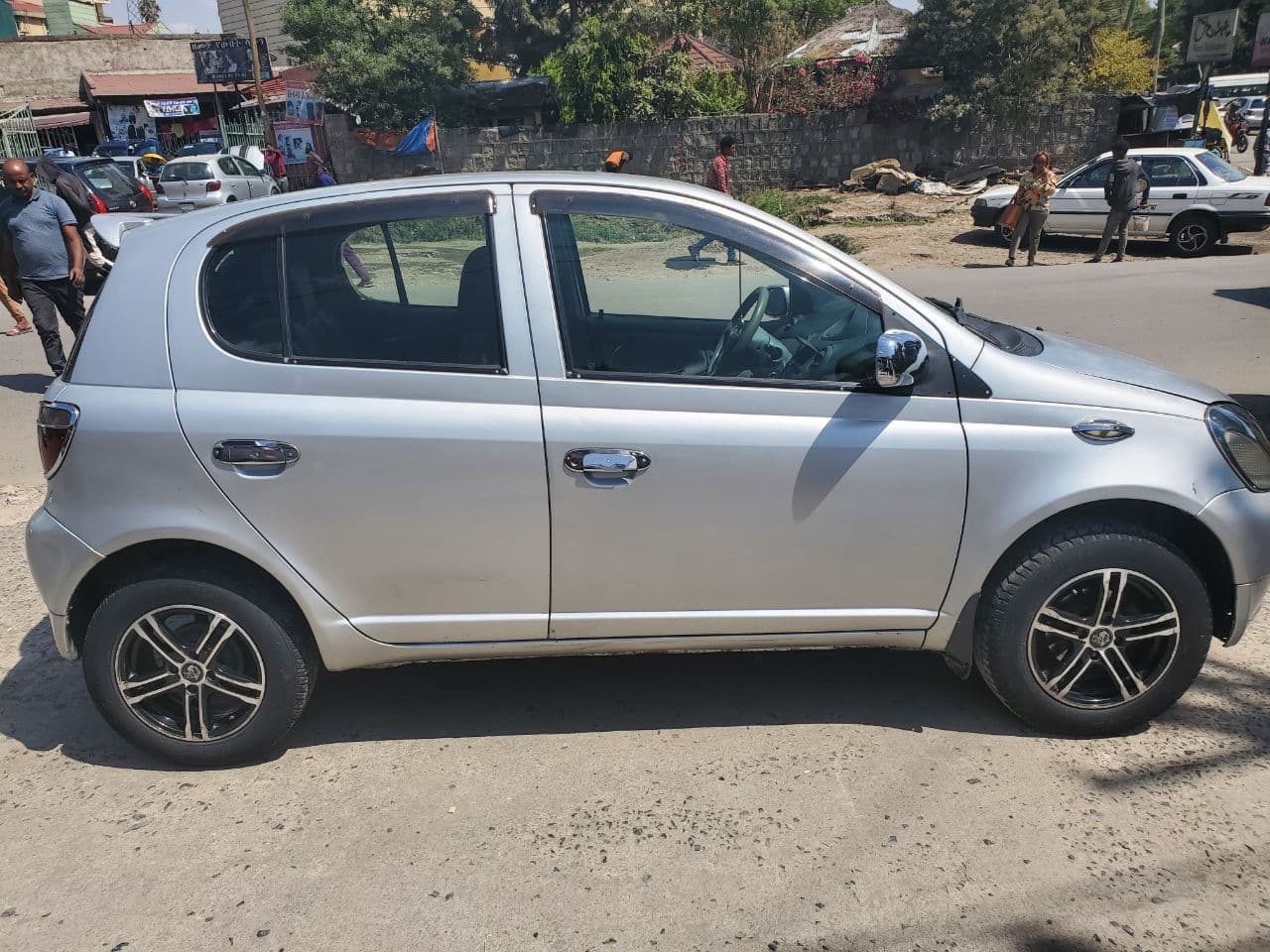 Toyota vitz, photo 3 of 3