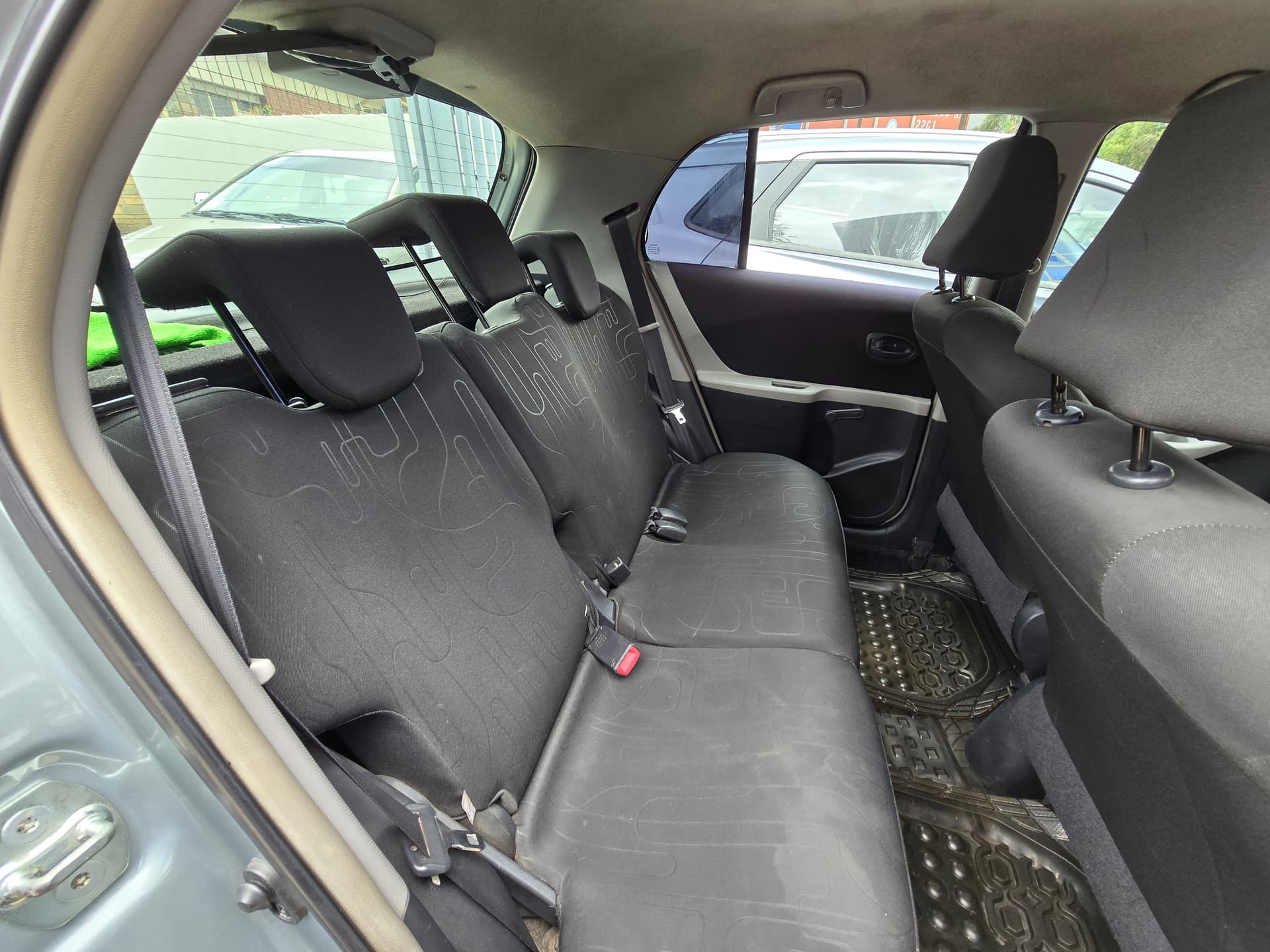 Toyota yaris 2009, photo 5 of 5