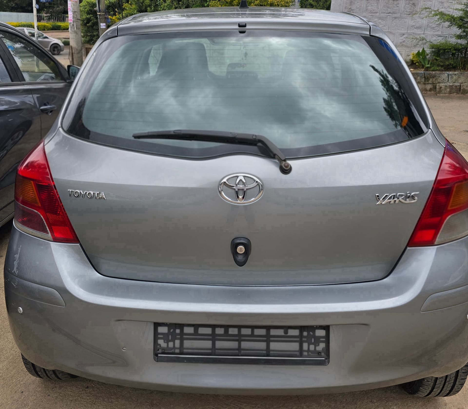Toyota yaris 2009, photo 4 of 5
