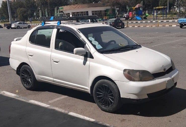 Toyota Platz (RIDE), photo 4 of 5
