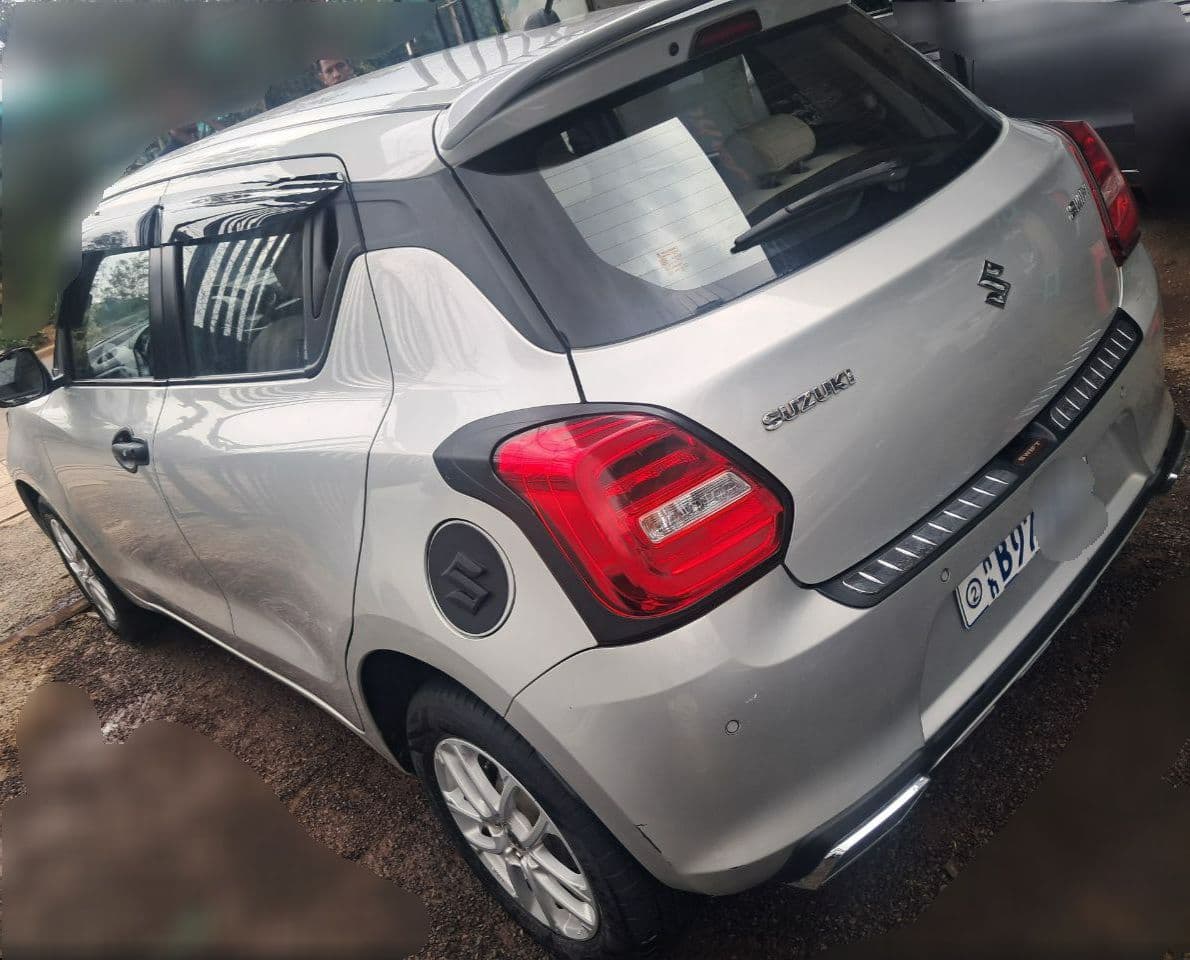 Suzuki Swift, photo 3 of 4